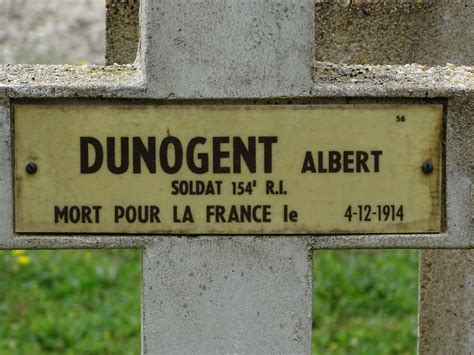 Fichier 52121 Chaumont Cimetière de Saint Aignan Carré militaire