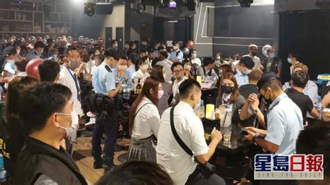 食環警方過去周末嚴厲執法 檢控24食肆酒吧及罰款65名食客員工 星島日報 Line Today