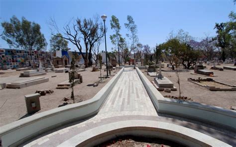 En rehabilitación el Panteón de San Nicolás con 124 años de historia