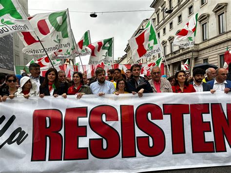 25 Aprile A Milano Il Corteo Nazionale LaPresse