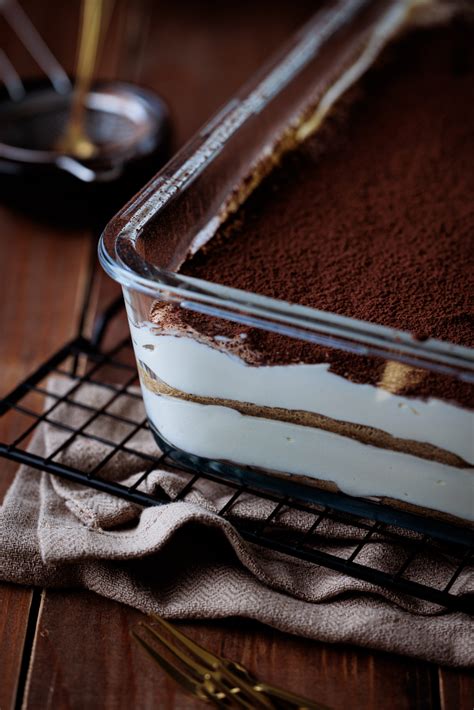 Klassisches Tiramisu Mit Amaretto Dessert Eis