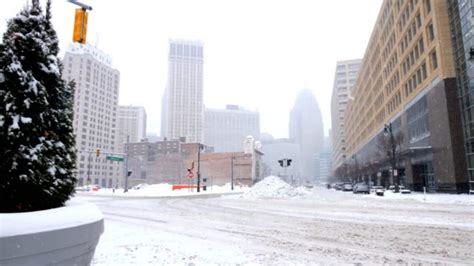 9 Things to Do During a Cold Detroit Winter | Dave's Detroit Movers