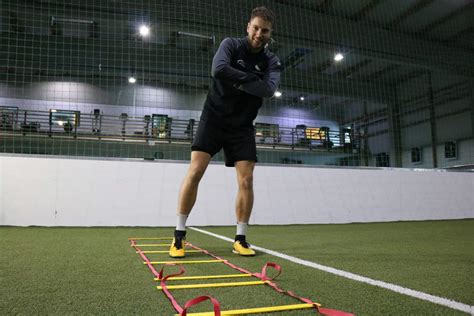 Der Einsatz Der Koordinationsleiter Im Fu Balltraining Soccerkinetics