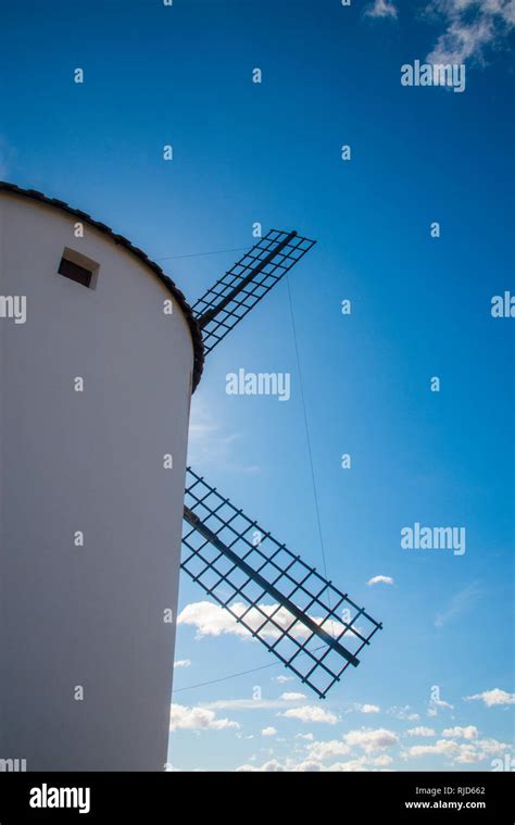 Windmill. Mota del Cuervo, Cuenca province, Castilla La Mancha, Spain Stock Photo - Alamy