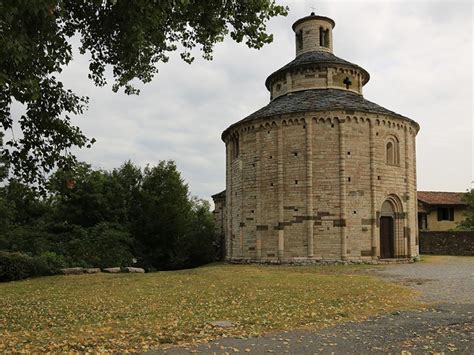 Visita Almenno San Bartolomeo Borgo In Lombardia Italia It