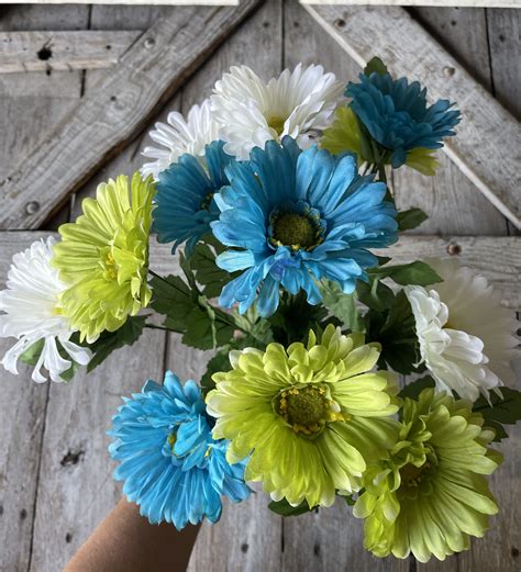 Turquoise Green Cream Gerbera Daisy Bush Keleas Florals