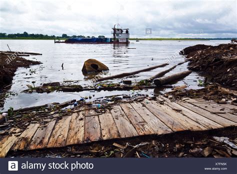 The Amazon River Pollution Stock Photos & The Amazon River Pollution ...