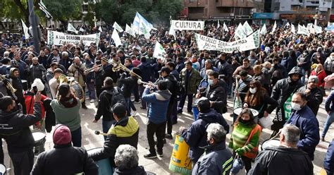 Lejos Del Acuerdo El Suoem Paraliza El Municipio Y Crece La Protesta