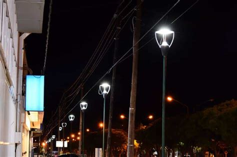 Instalan Luces Led En La Avenida Principal De Huincul Cutral Co Al