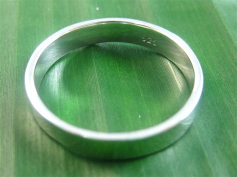 925 Sterling Silver Plain 4mm Flat Wedding Band Ring Size 4 75 14US