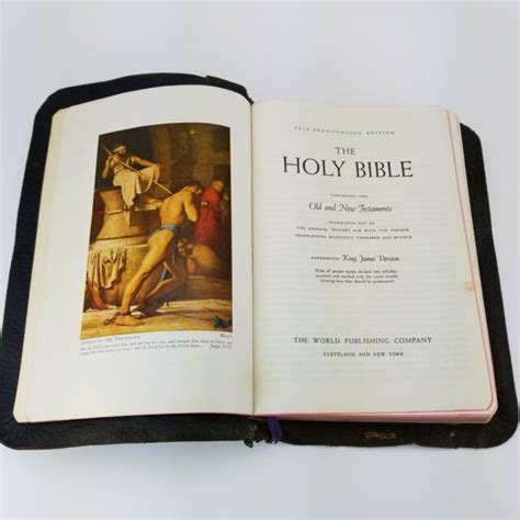 Vintage Holy Bible Self Pronouncing Edition World Publishing