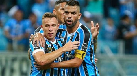 Como Isso Afeta O Grêmio Brasil Acumula Quase 15 Bilhões Em