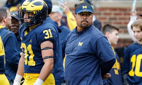 Michigan Running Backs Coach Mike Hart Carted Off…