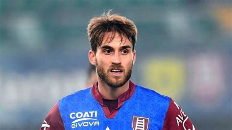 Padova Nuova Idea Per Il Centrocampo Piace Luca Palmiero Del Pescara