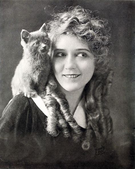 Mary Pickford S Biography Wall Of Celebrities