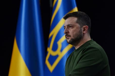 Sbu Says It Foiled Russias Plot To Assassinate Zelensky 2 Ukrainian Colonels Detained