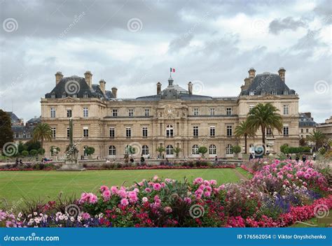 Luxembourg Gardens and Luxembourg Palace in Paris Editorial Stock Image - Image of france ...