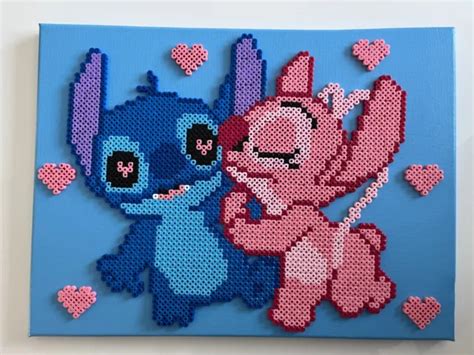 Pixel Art Perles A Repasser Tableau De Angel Et Stitch Qui Se Font Un