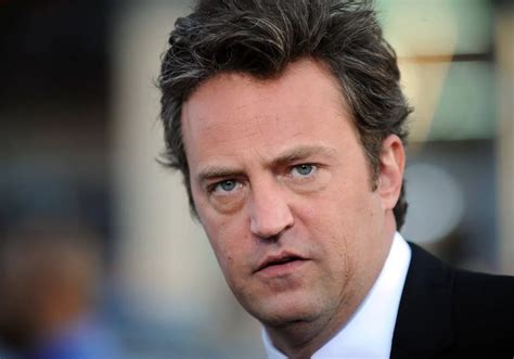 Muere Matthew Perry El Inolvidable Chandler En Friends A Los