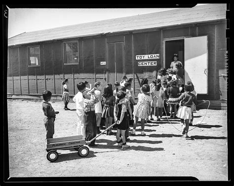 Incarceration Of Japanese Americans During World War Ii Exhibitions Icp