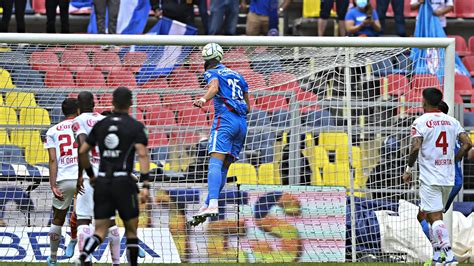 Cruz Azul Cae En Un Partidazo Ante Toluca Que Toma El Liderato Con