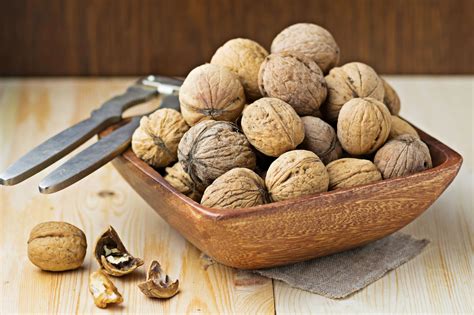 Walnut Storage and Selection