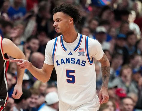 Quick Recap Kansas Blows Out Brown 87 53 To End Non Conference Play