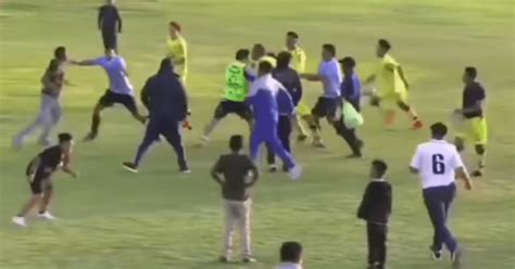 Moquegua Copa Perú partido terminó en una batalla campal entre