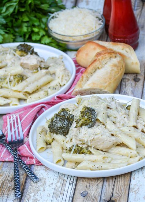 Crock Pot Chicken Alfredo With Broccoli The Quicker Kitchen