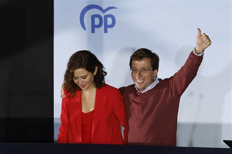 Almeida abraza la mayoría absoluta toma Puente de Vallecas por 249