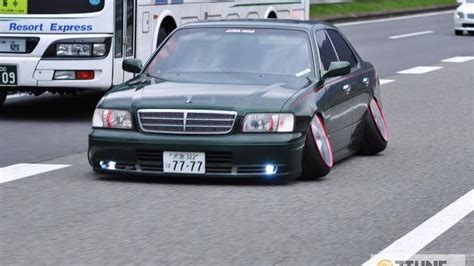 Extreme negative camber trend amuses and bewilders [video]