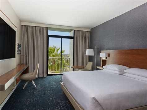 John Wayne Airport Hotels | Hyatt Regency Newport Beach West