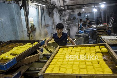 Ratusan Perajin Tahu Dan Tempe Di Garut Dapat Subsidi Republika Online