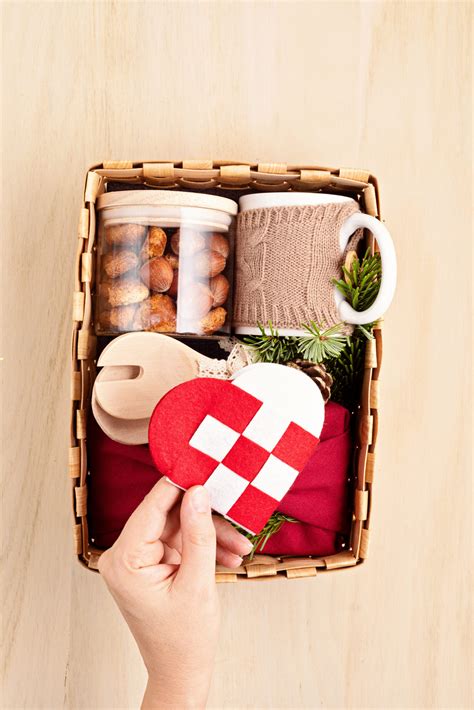 Best Vegan Gift Baskets And Vegan Care Packages For Every Occasion