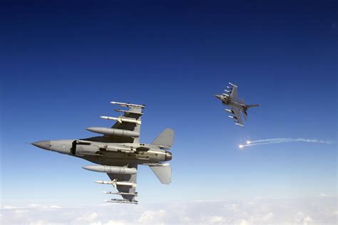 F-16 Fighting Falcon | Military.com