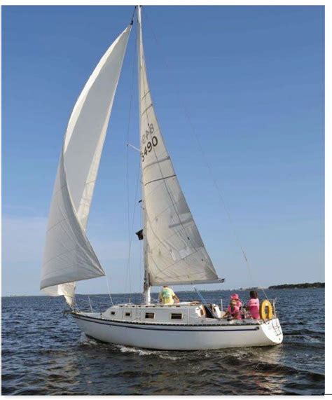 1979 Hunter 27 Sailboat