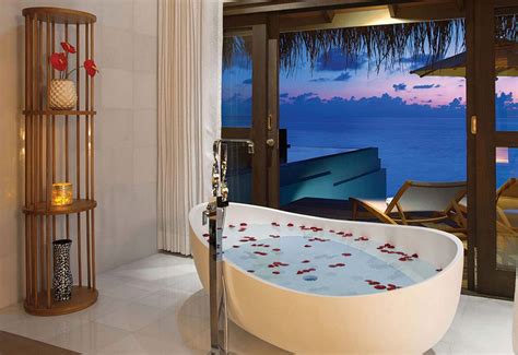 Hotels With Hot Tubs In Room Enhance Your Way Of Romance Holidays And Observances