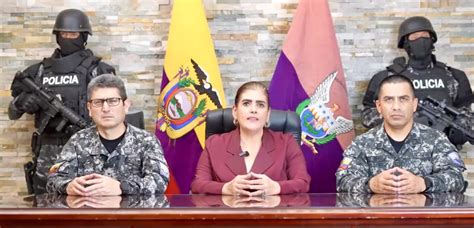 Denuncia De Vicepresidenta Abad Contra Presidente Noboa Levanta F Rrea