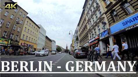 K Berlin Cycling Radtour Entlang Der Karl Marx Stra E Bei Abend