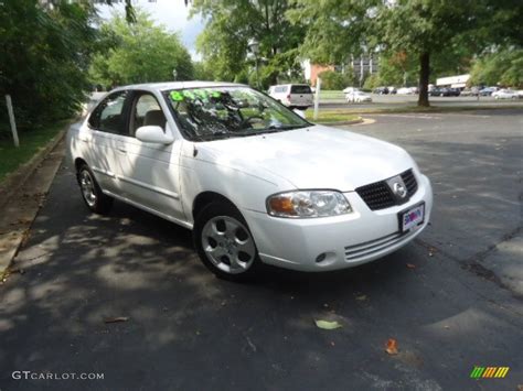 Cloud White Nissan Sentra S Photo Gtcarlot