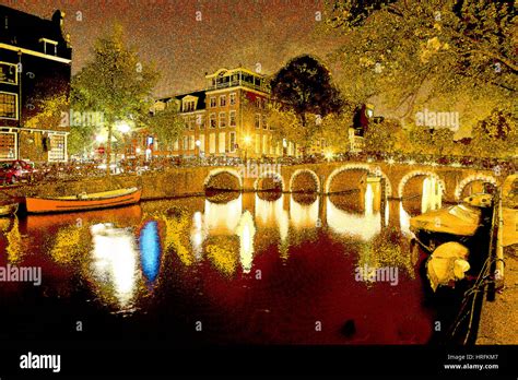 Canal at night in Amsterdam, Netherlands Stock Photo - Alamy