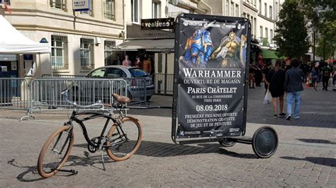 Vélo publicitaire pour un affichage urbain mobile Street Dispatch