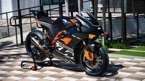 Someone Has A Zero-Mile 2023 KTM RC 8C Up For Auction Right Now