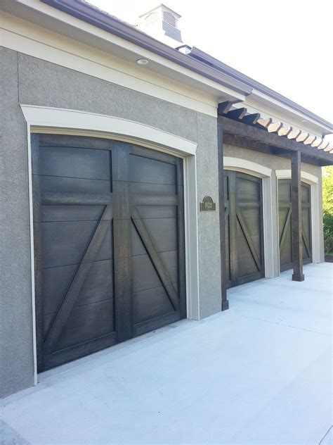 How To Paint A Garage Door To Make It Look Like Wood At Johnny Kohler Blog