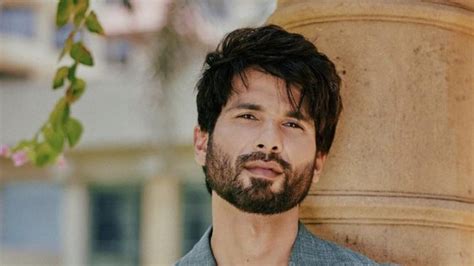 Shahid Kapoor Says Being Compared To Shah Rukh Khan Was The Worst