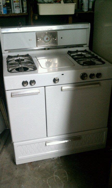 208 Pictures Of Vintage Stoves Refrigerators And Large Appliances Vintage Stoves Vintage