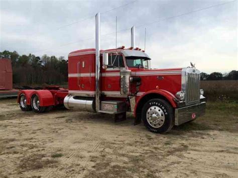 Peterbilt 359 Ex Hood 1986 Sleeper Semi Trucks