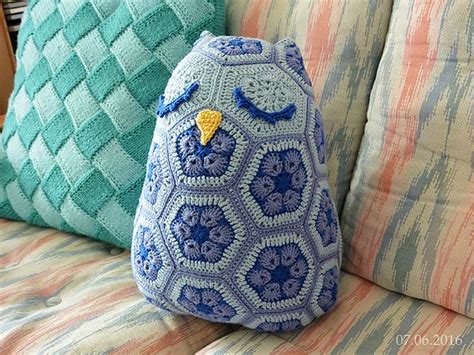 Maggie The African Flower Owl Pillow Pattern By Jos Crocheteria Owl