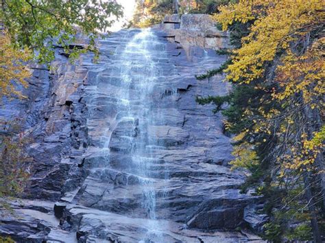 Randonnée Aux Arethusa Falls Dan En Bottines