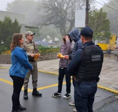 Em Barbosa Conselho Tutelar Efetua A O De Conscientiza O Sobre O